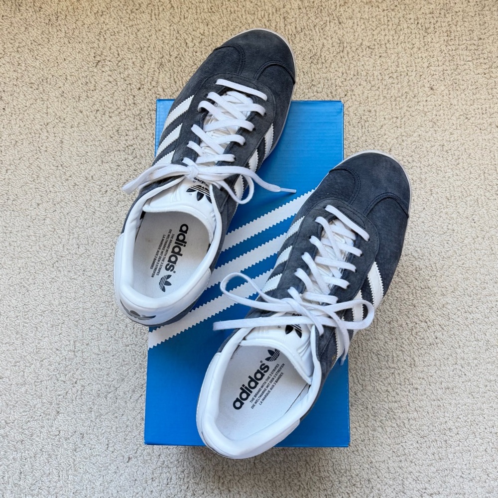 Men's Adidas Gazelle Tennis Shoes, BB5478, size 10.5 in navy.